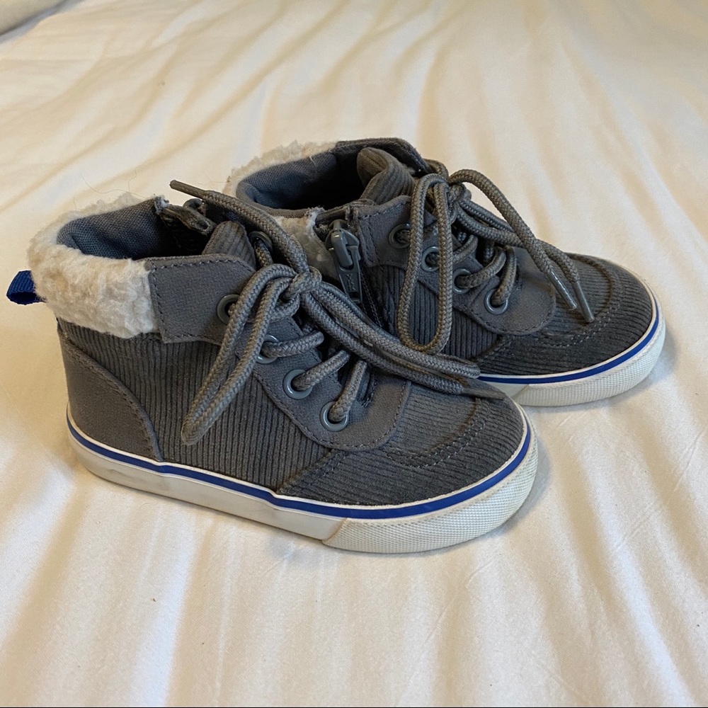 Baby Gap corduroy gray hightop sneakers. Sz 6